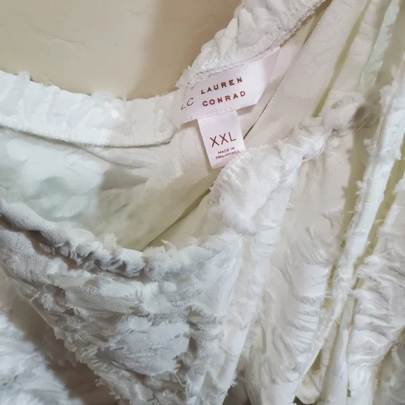 LC Lauren Conrad cold shoulder blouses - Picture 3 of 4